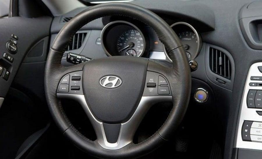  Hyundai Genesis Coupe 2008 года  (фото 4 из 35)